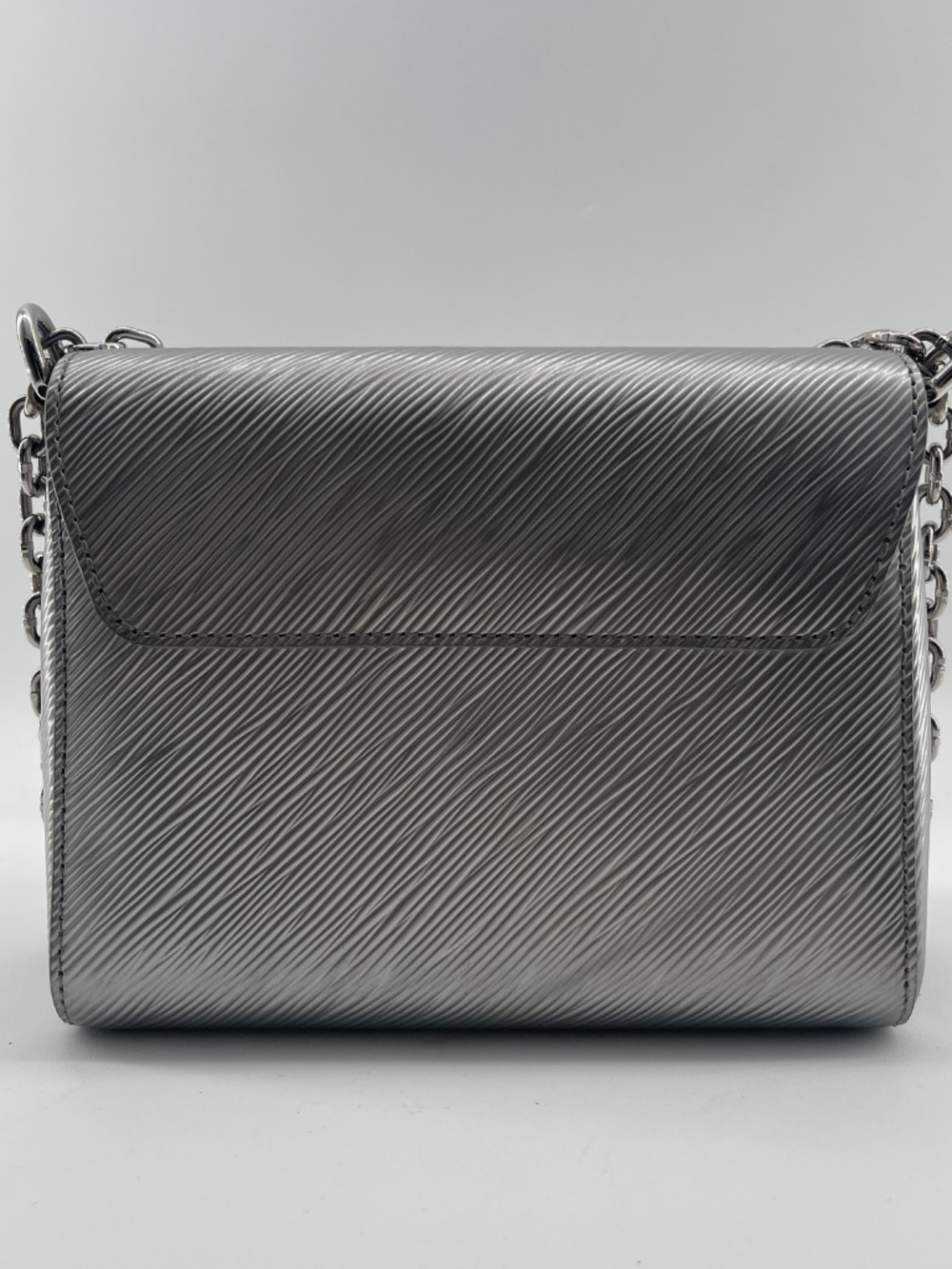 Louis Vuitton Epi Leather Twist MM - Picture 2 of 14